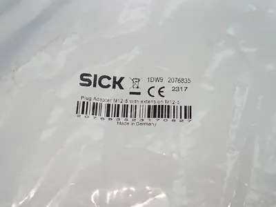 NEW SICK 2076835