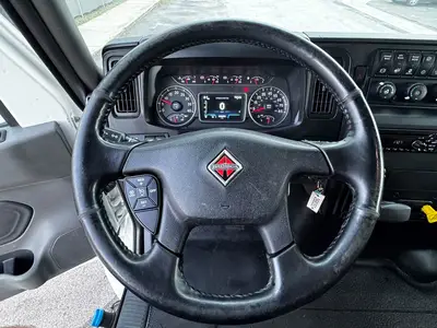 Used 2020 INTERNATIONAL MV Box trucks Florida US | Truck and Van Outlet #1509220