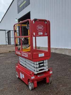 USED 2023 MEC 1330SE