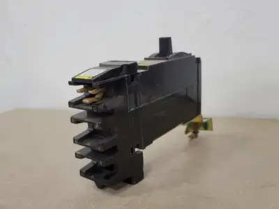 USED SQUARE D FH16015A