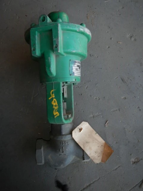 Fisher 1 1/2" 150 Rating, Brass Threaded Control Valve