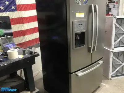 USED WHIRLPOOL GOLD FRENCH DOOR FREEZER ON BOTTOM STAINLESS STEEL REFRIGERATOR ENERGY STAR HIGH EFFICIENCY