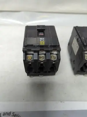 USED SQUARE D QOB340