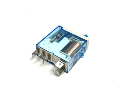 USED FINDER PLUG-IN RELAY SPDT, 16A, 24VDC