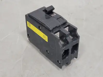 NEW SQUARE D QOB2100