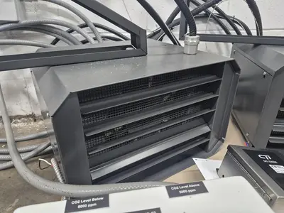 Dual Unit Heater System w/ Thermostat & C02 Detector