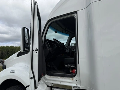 Used 2023 KENWORTH T880 TRUCK TRACTOR Conventional trucks Michigan US | Miedema Asset Management Group #1709441