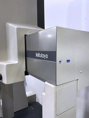 USED 2008 Mitutoyo Bright BRM507