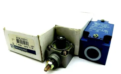 NEW TELEMECANIQUE XCKJ10511 LIMIT SWITCH WITH BODY CONTACT