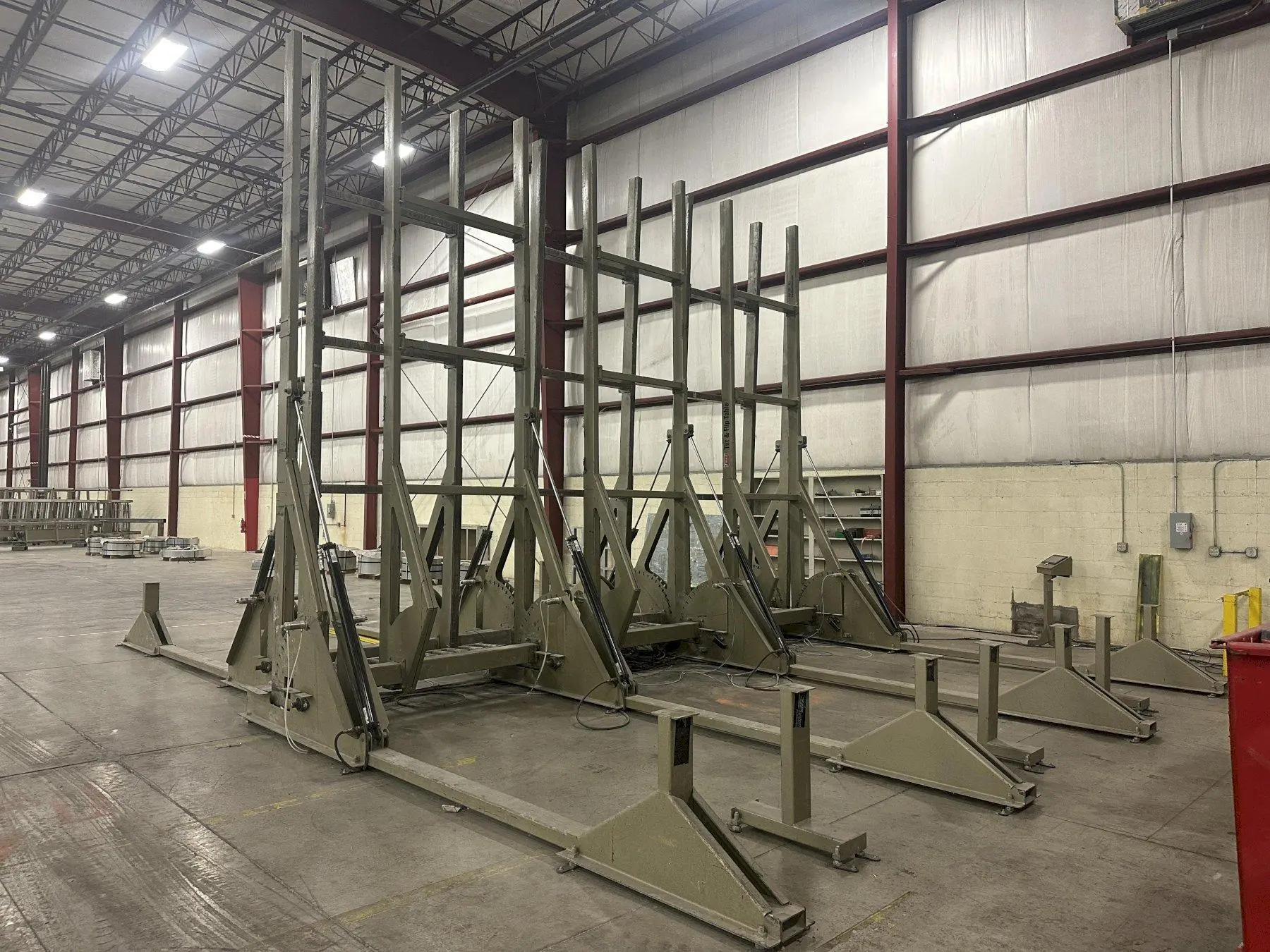 20' X 20' TRIAD HYDRAULIC TILT & FLIP OVER TABLE: FOR PREFAB WALLS OR PANELS: STOCK #22685