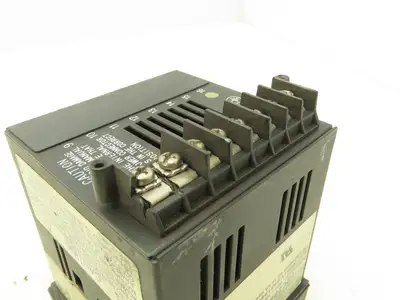 Honeywell UDC2300 Mini-Pro Temperature Controller DC230L-E0-00-10-0000000-00-0