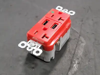 NEW PASS & SEYMOUR TR8300HUS-RED
