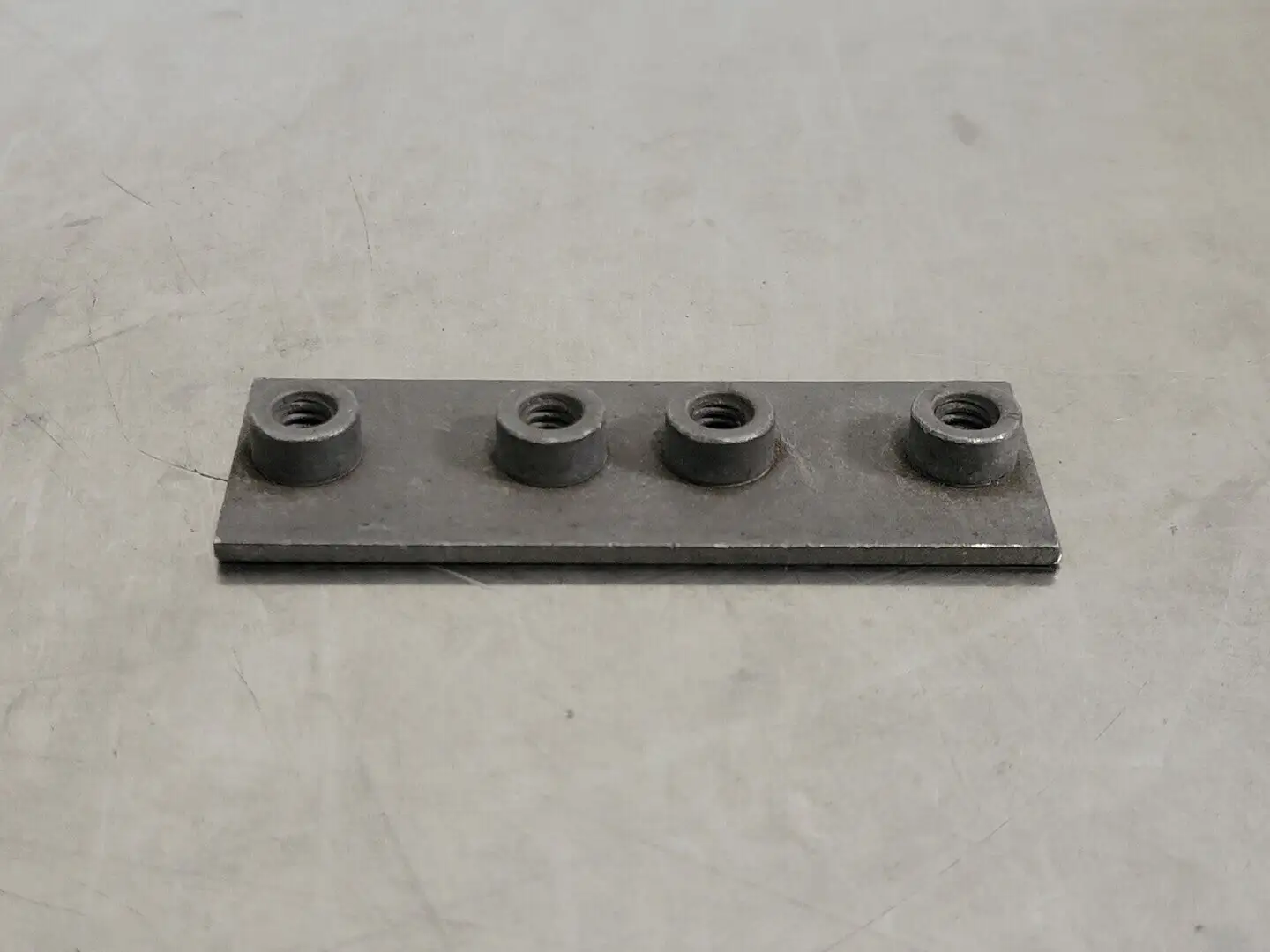 Clamp Twin Weld Plate 44 (Bag of 30)