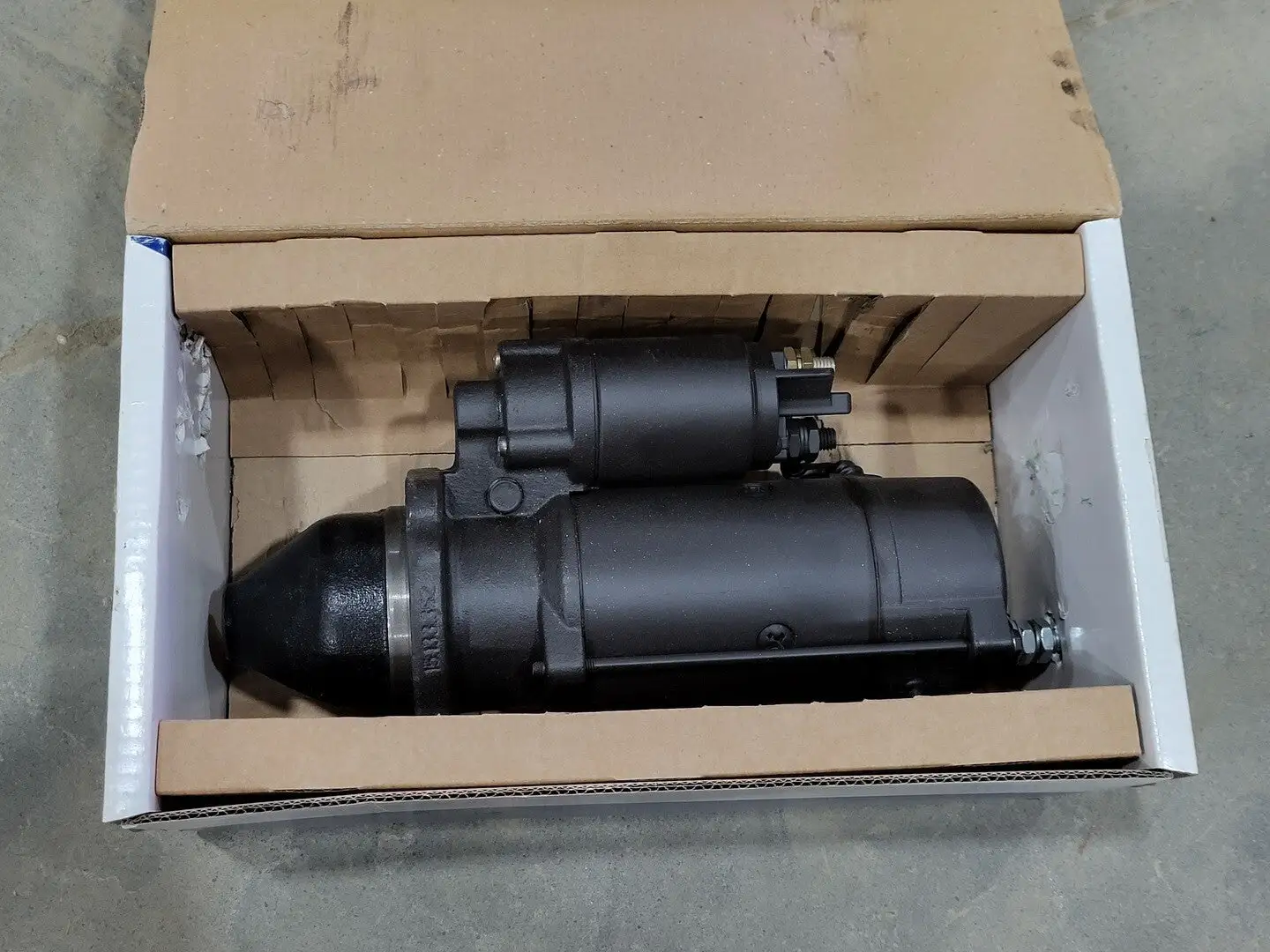 NEW MAHLE AZF4204