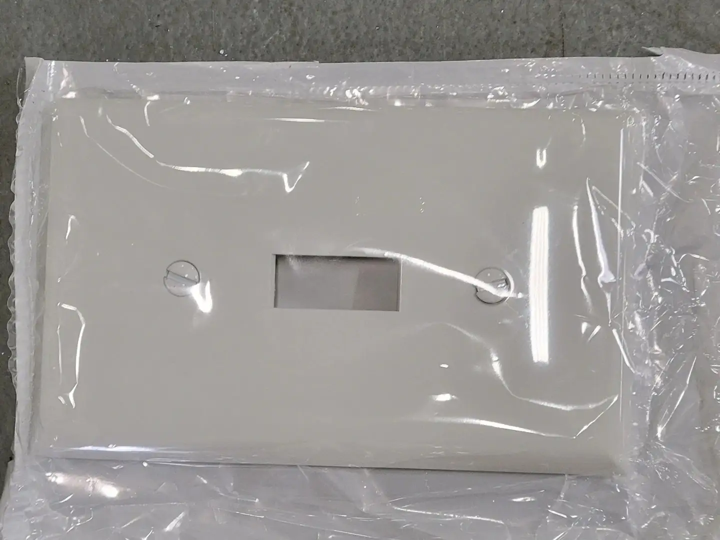 NEW LEVITON 80701-W