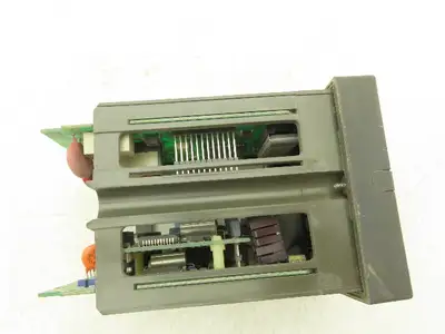 Honeywell DC300E-E-0B0-22-0000-0 UDC3000 Versa-Pro Temperature Controller Module