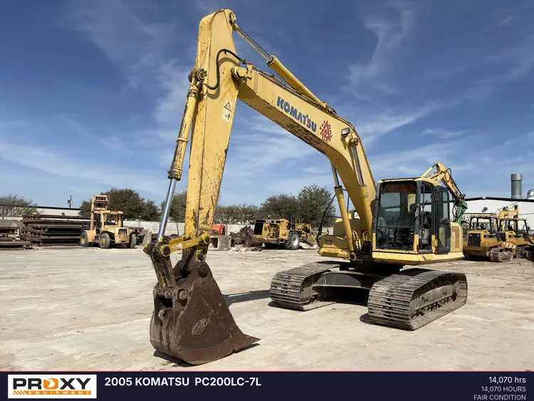 Used 2005 KOMATSU PC200LC-7L Excavators Texas US | Proxy Equipment #1383062
