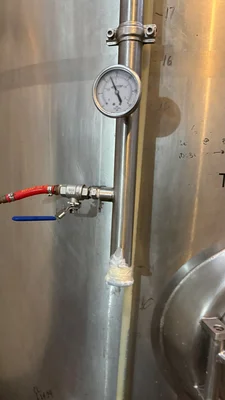 30 BBL (930 Gallon) Stainless Steel Serving Tank
