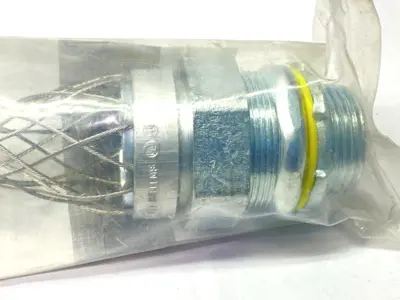 New | in-Stock Hubbell Kellems Liquidtight Conduit Wire Grip Straight 1" Electrical Fittings Michigan US | Maverick Industrial Sales #1391291