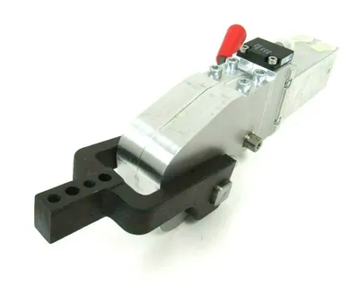 NEW DESTACO 82L4G-203B7H0 POWER CLAMP 82L4G203B7H0