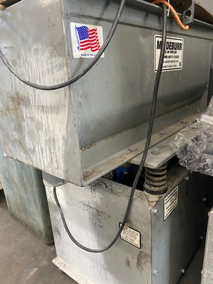 C&M TOPLINE MR DEBURR DB300 Vibratory Machines | PM Machines (2)
