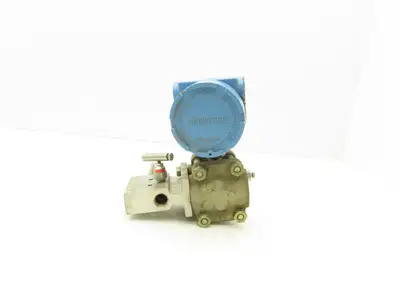 Rosemount M-618SCT316SS 1151GP7E22B1 Pressure Transmitter 45VDC 300 PSI & Valve