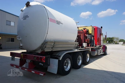 Used 2009 PETERBILT 367 Service & Utility Trucks Texas US | Roll Off Truck World #1491938