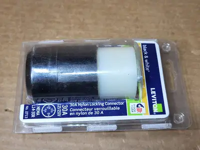 NEW LEVITON 2713