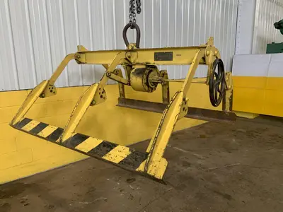 10,000 LBS C.F. ADJUSTABLE SHEET LIFTER. STOCK # 0631820