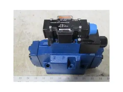 Rexroth R978903768 4WEH16EB72/6EW110N9DK23L Valve NEW