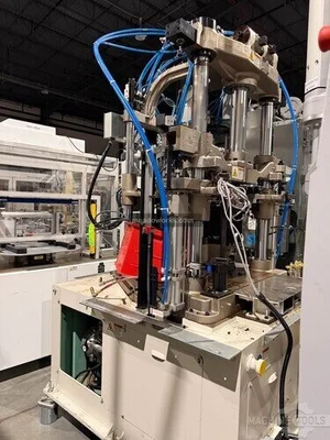 Used 2012 AOKI BLOW MOLDING MACHINE Blow Molding Machines Illinois US | Meadoworks #1498340