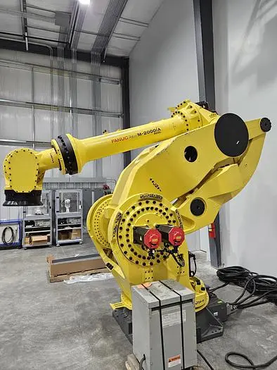 Used 2010 FANUC M-2000IA/900L Robots Ohio US | Six Axis Solutions #397837