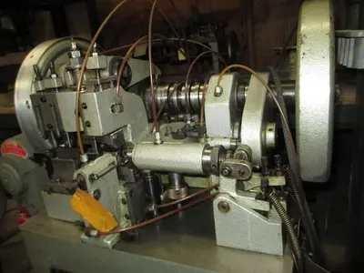 8505-100 OMBI Model FRT10 Boston Link Chain Making Machine