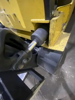 USED YALE