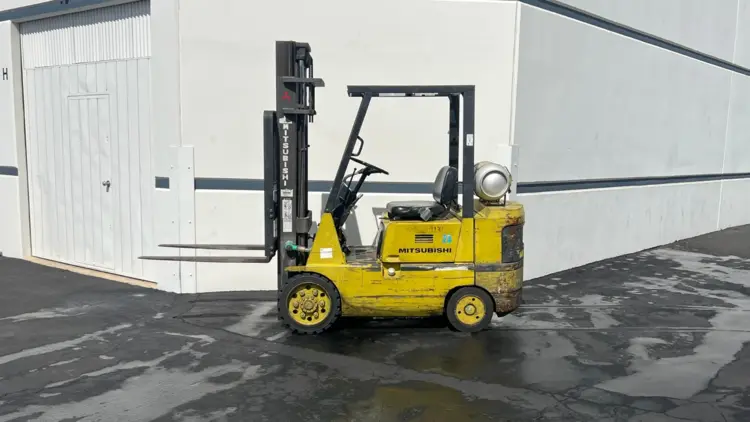 Used 2000 Mitsubishi FGC25 Misc Forklifts California US | Rubbl #986864