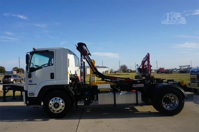 Used 2027 ISUZU FVR Hooklifts & Roll-Offs Texas US | Roll Off Truck World #1491763