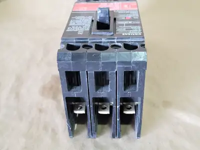 New | in-Stock SIEMENS CED63B020 Switchgears British Columbia CA | Lenmark #239283