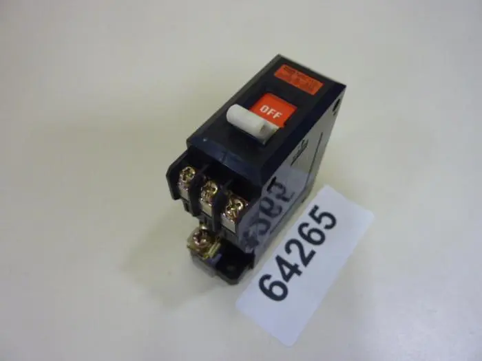 Used IDEC NRC111L/3A-AD Circuit Breakers Michigan US | Ideal Machinery #595820