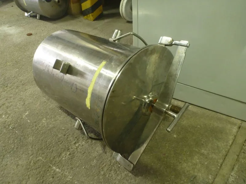 20 L Vertical Stainless Steel Storage Tank