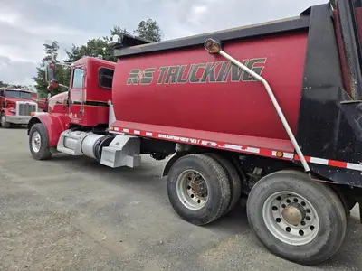 USED 2013 PETERBILT 365