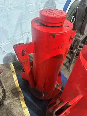 PORTABLE HYD. CYLINDERS - SET