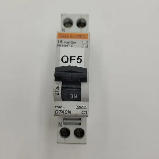 Used MERLIN GERIN MERLIN GERIN 1A CIRCUIT BREAKER DT40N Circuit Breakers | ND Industrial Surplus #1221323
