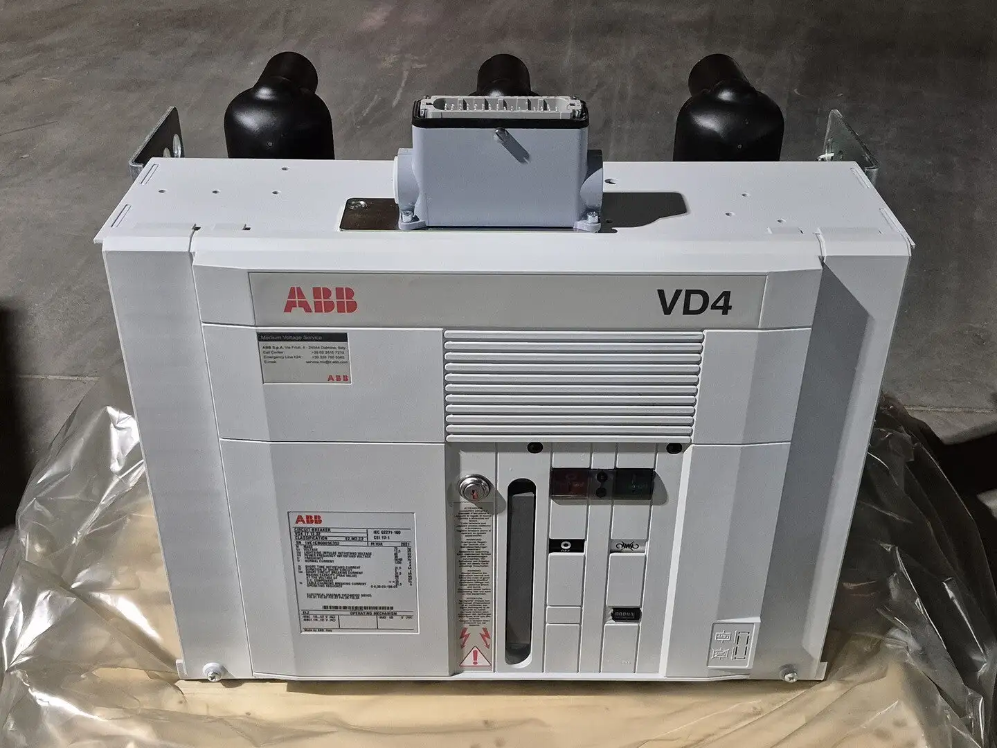 NEW 2021 ABB VD4