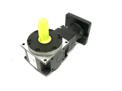 NEW ZF WT35 GEAR REDUCER 22055A700125