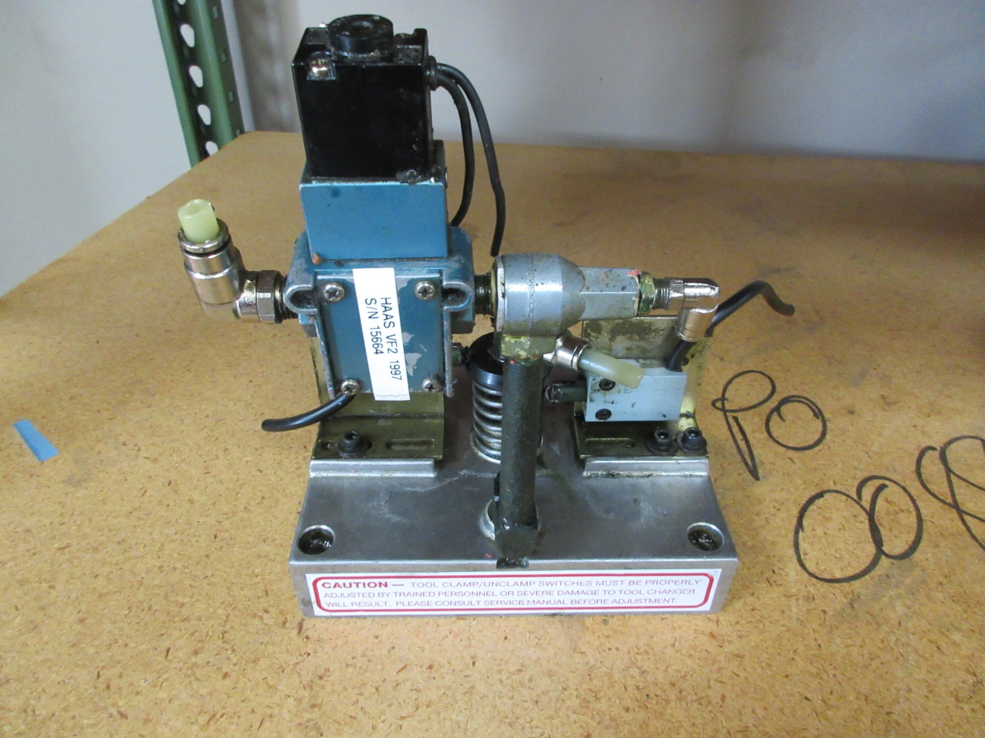 USED 1997 USED HAAS PARTS AND TOOLING VF SERIES 40 TAPER TRP ASSEMBLY