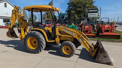 USED 2004 DEERE 110