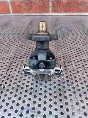 USED ITT PURE FLO .75-316L-RA15MAX-CWP150 DIAPHRAGM VALVE W/ 3/4" SANITARY FITTING