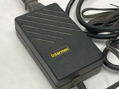 USED INTERMEC STATIONARY DATA ENTRY TERMINAL