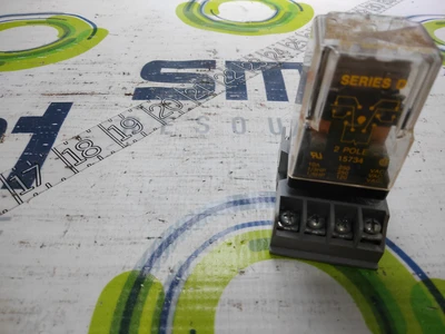 USED SQUARE D 15734