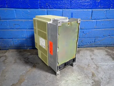 USED YASKAWA SGDB03VDY1